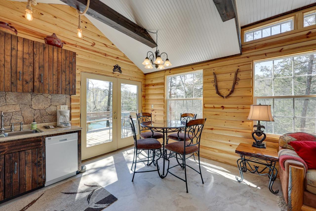 Cliffside Eureka Springs Cabin With Beaver Lake View מראה חיצוני תמונה